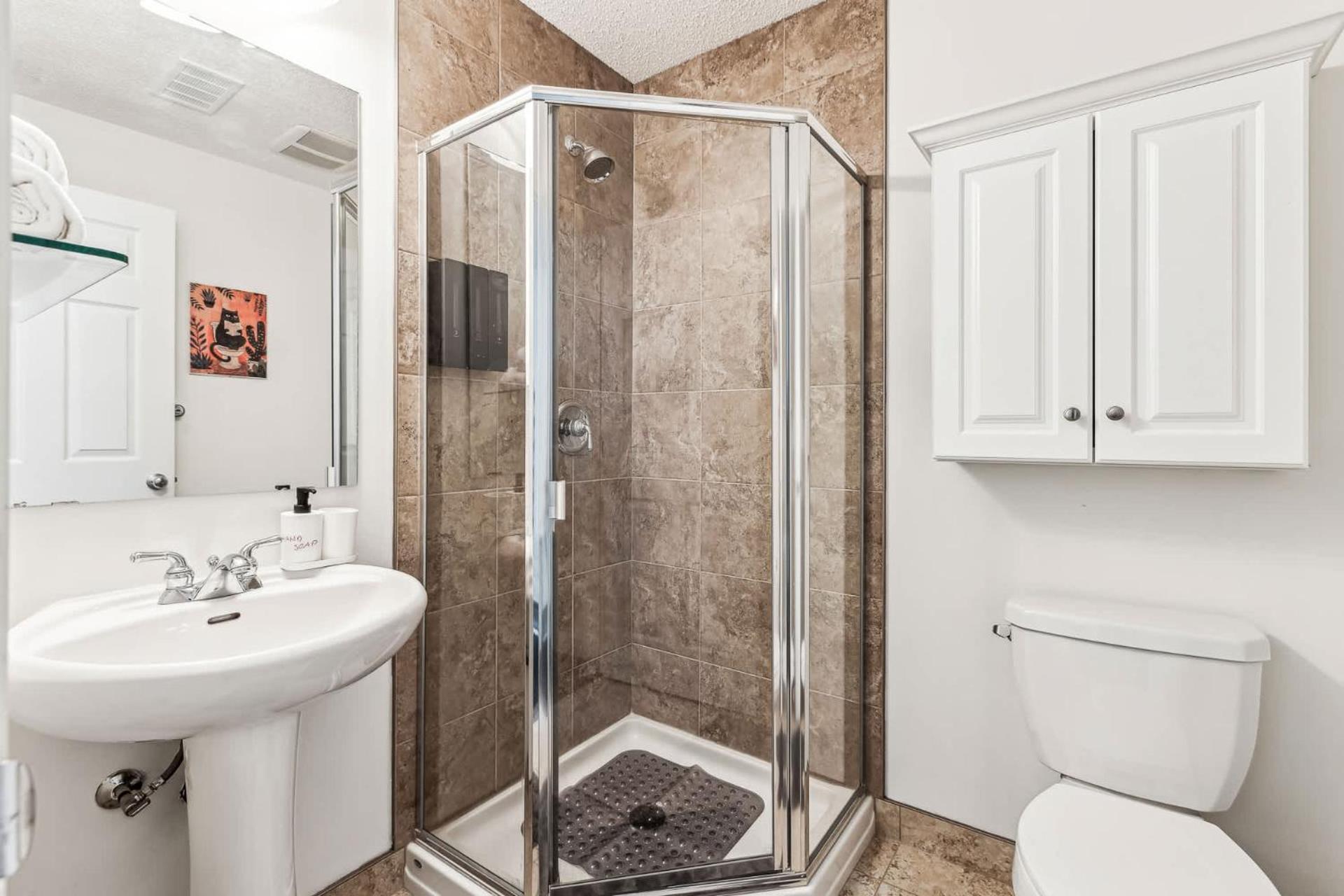 Basement In - Short Drive To Banff Holiday home Calgary